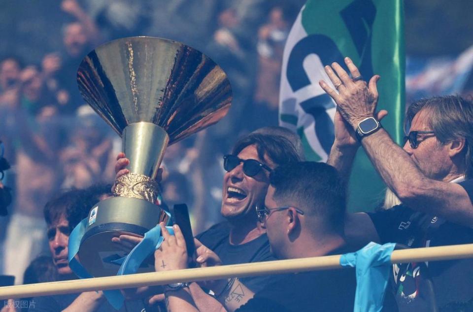 星空体育-关于今晚利物浦备战意大利杯，远射贴柱细节曝光，态度坚定，资深球员宣示担当的信息-星空体育